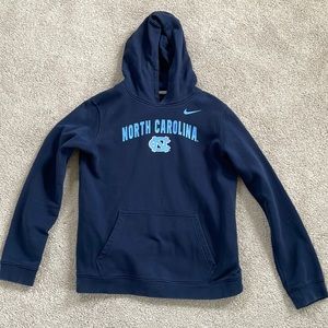 Nike Youth XL North Carolina Hoodie